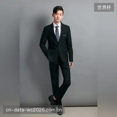 凤三